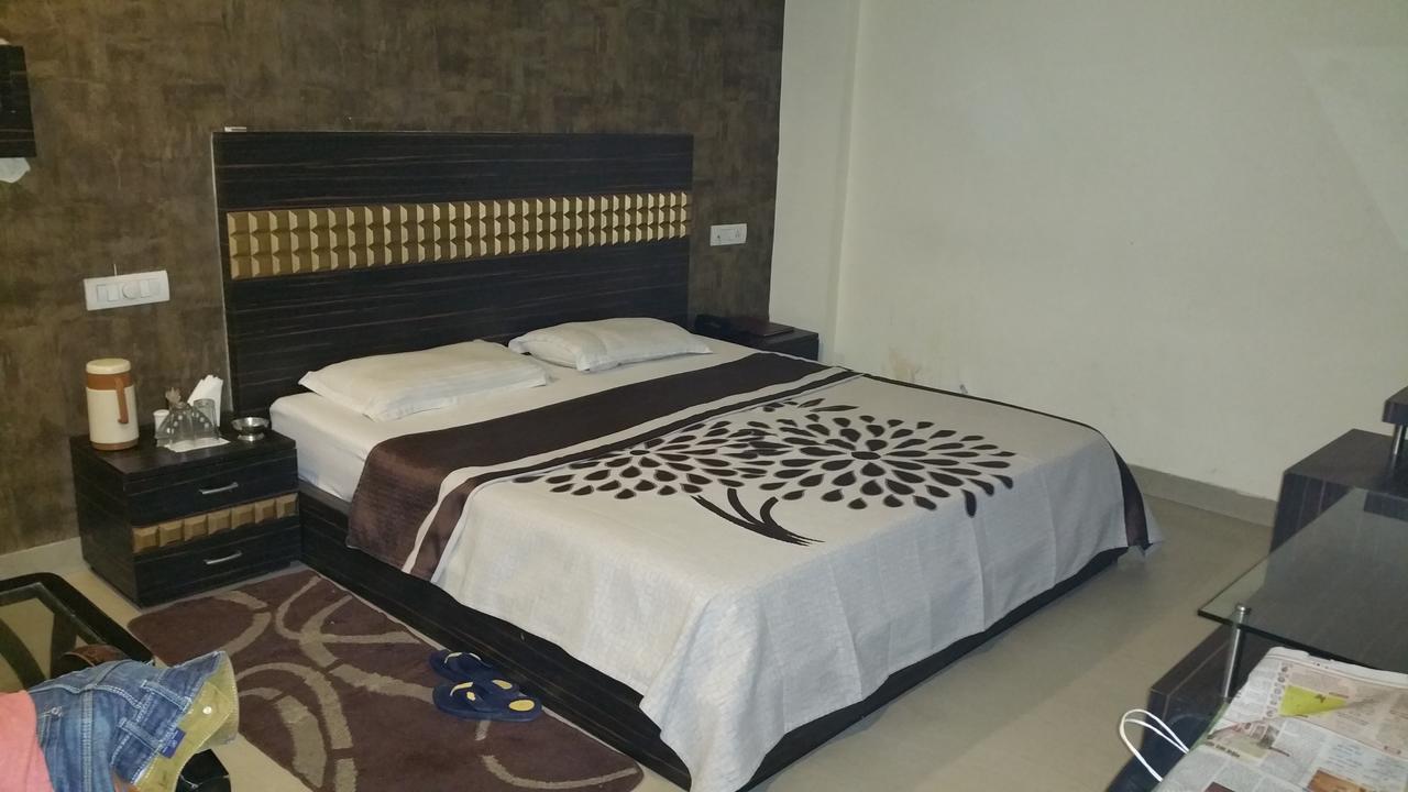 Hotel 9Th Planet Thānesar Εξωτερικό φωτογραφία